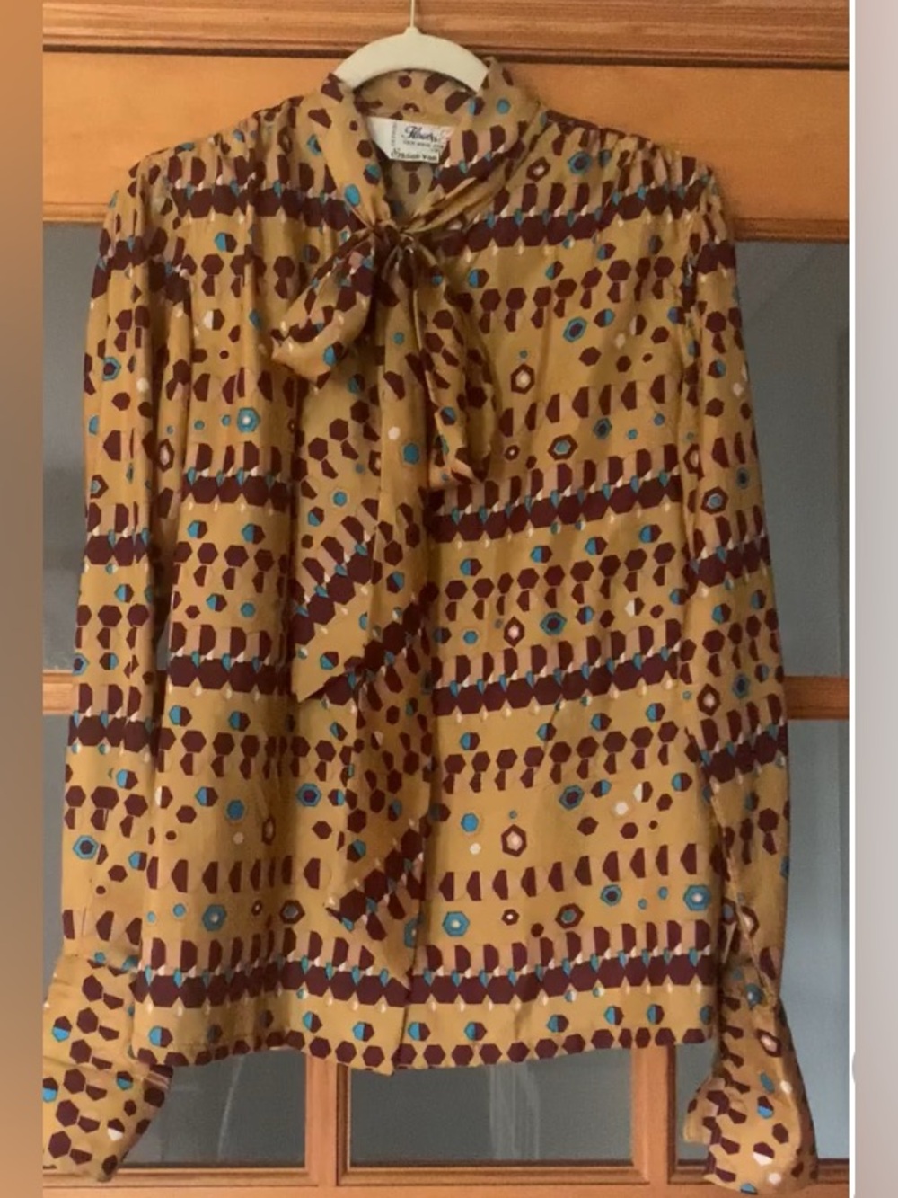 Vintage Susan Van Heusen 100% Silk Bow Blouse - 70s Geometric Print, Sz M